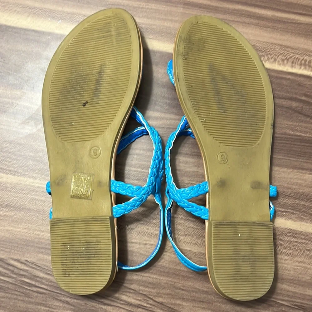 Sky blue thong sandals - Picture 11 of 11